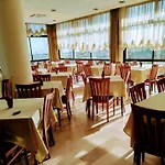 Alcazar 3*
