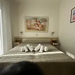 Hotel Alcazar
