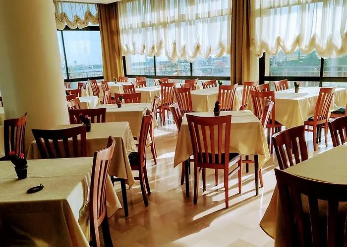 Alcazar 3*