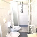 מלון Alcazar 3*