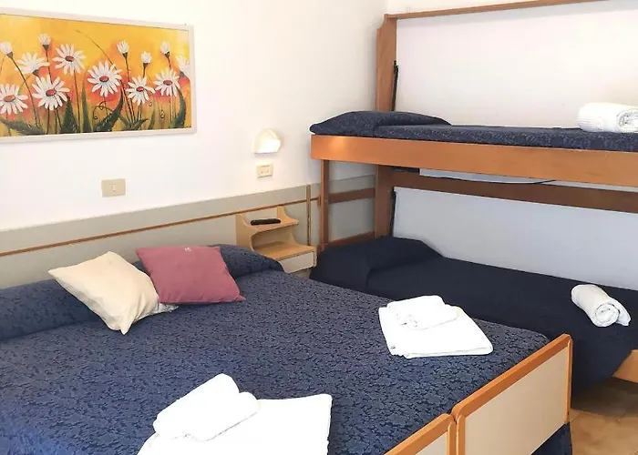 Ξενοδοχείο Alcazar 3*